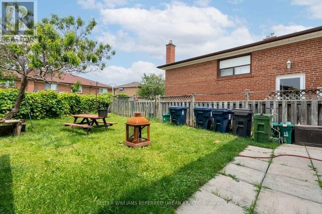 Building Photo - 192 Giltspur Dr