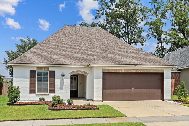 Building Photo - 462 Lake Breeze Dr