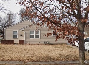 Building Photo - 757 S Dellrose St
