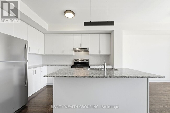 Building Photo - 7 City Park Cir