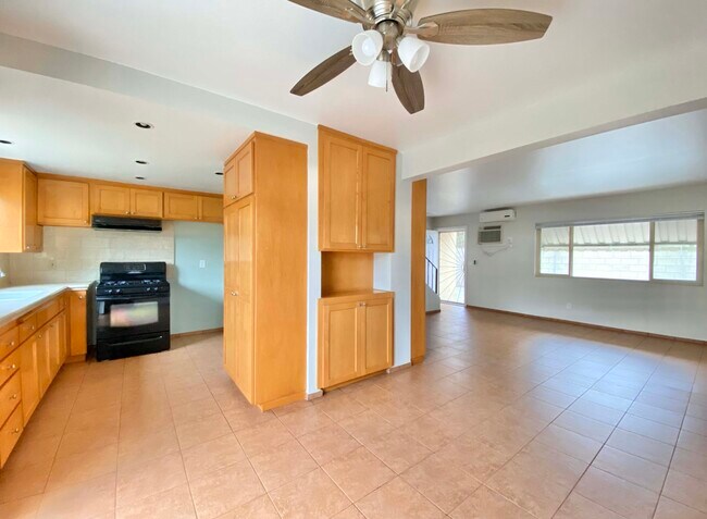 Foto del edificio - 7928 Virginia St