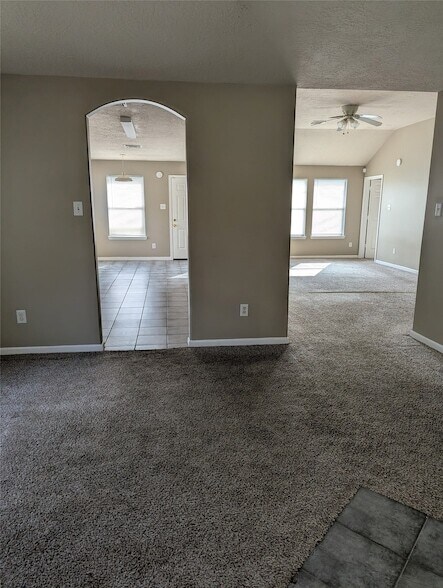 Foto del edificio - 19322 River Bottom Rd