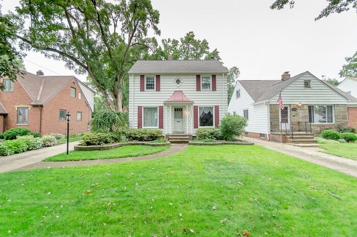 Primary Photo - Charming Spacious 2BD/2BA Home in Rocky River