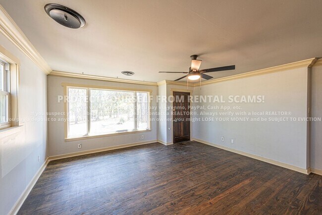 Building Photo - 10741 SW Campbell Rd