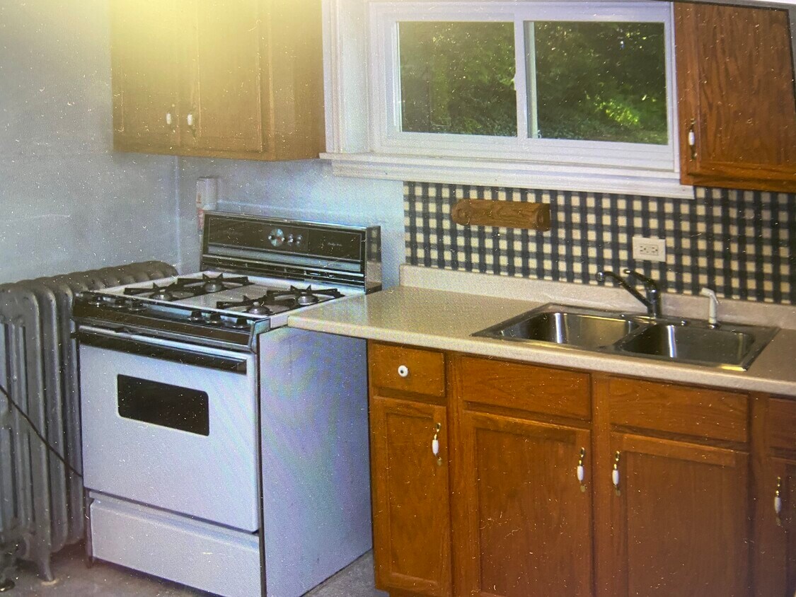 Primary Photo - 1179 Philadelphia St