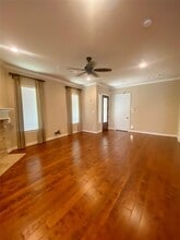 Building Photo - 1306 Dian St