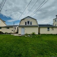 Building Photo - 429 Guy Lombardo Ave
