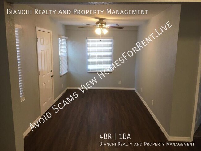 Building Photo - Remodeled 4/1 Home in St Petersburg