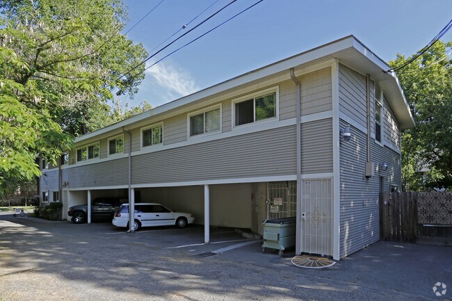 Foto del edificio - Midtown Manor Rooming House