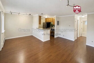 Building Photo - 1062 Josephine St