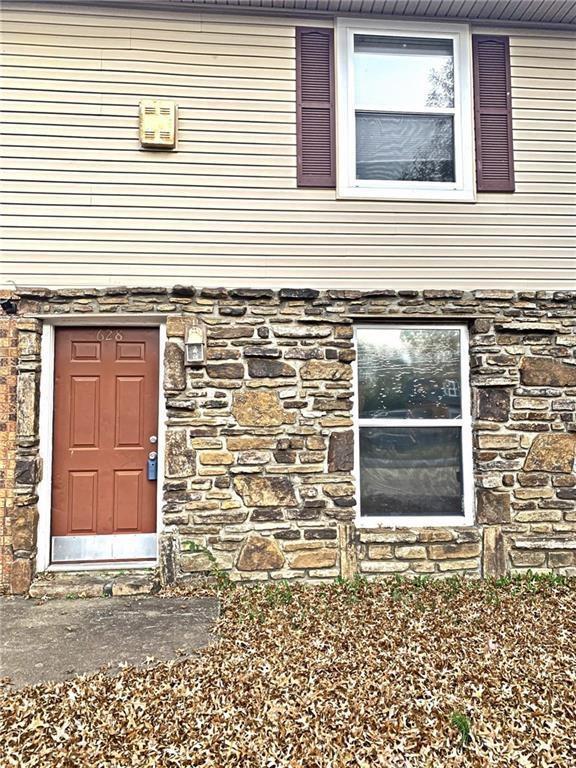 Building Photo - 628 N Betty Jo Dr