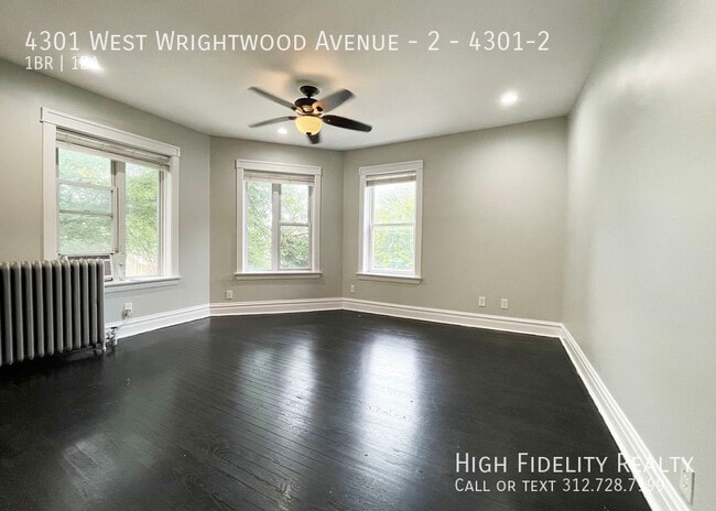 Building Photo - 4301 W Wrightwood Ave
