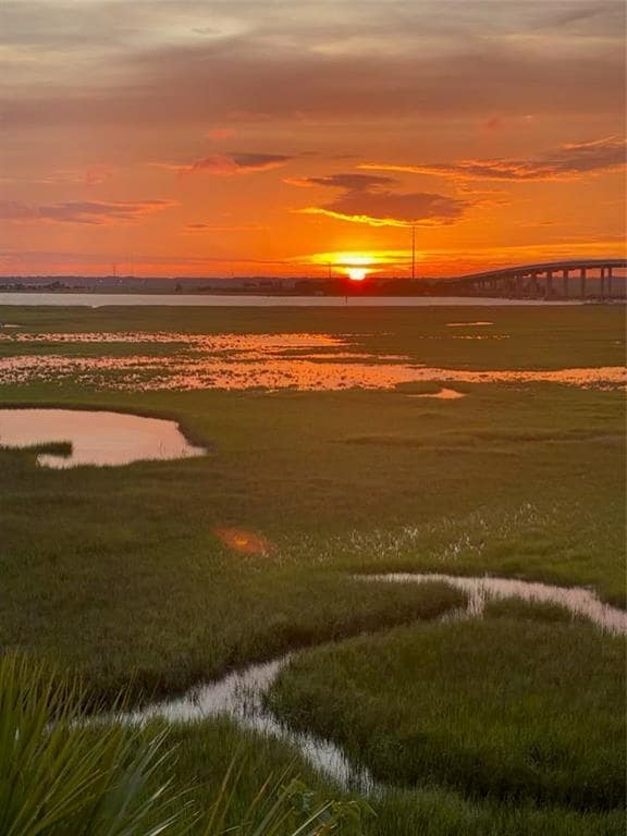 Foto del edificio - 1 Marina Dr