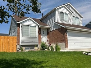 Building Photo - 9178 S 1500 W