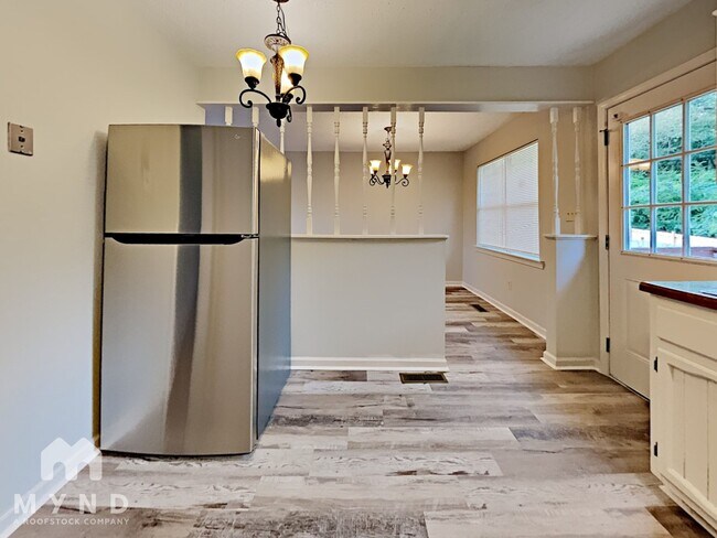 Foto del edificio - 2269 Belmore Ln