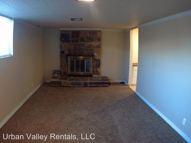 Building Photo - 657 N 750 W