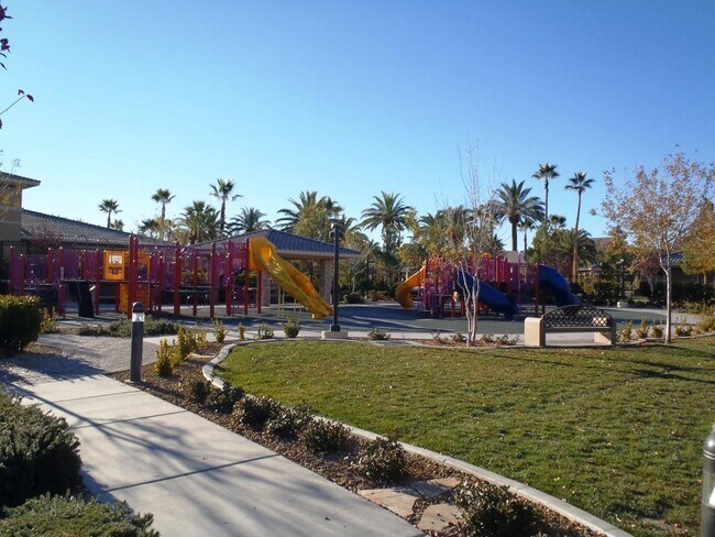 Building Photo - RHODES RANCH WITH WATER PARK INCLUDED