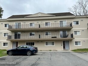 Building Photo - 205 S Allen St