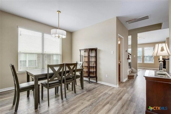 Building Photo - 245 Buckingham Dr