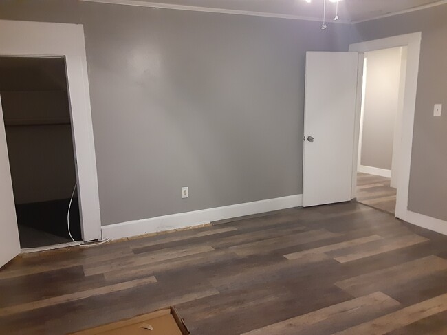 2nd floor bedroom - 3 Nichols St