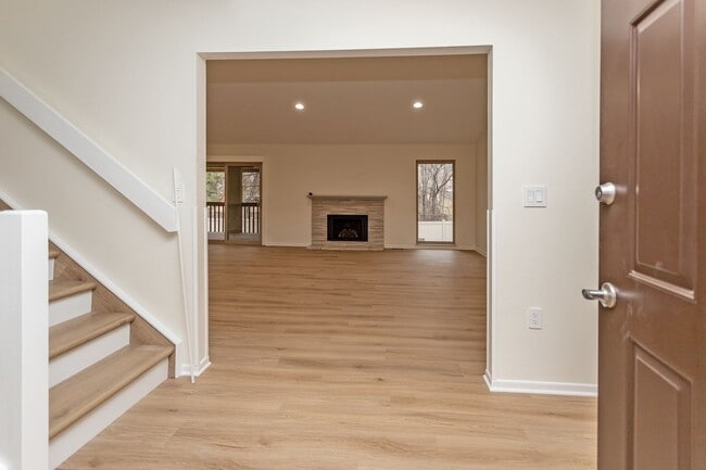 Photo - Spacious & Bright Broadmoor Townhome with Covered Deck!