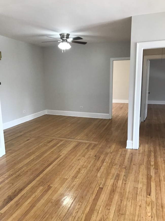 Foto del edificio - 1706 N Narragansett Ave