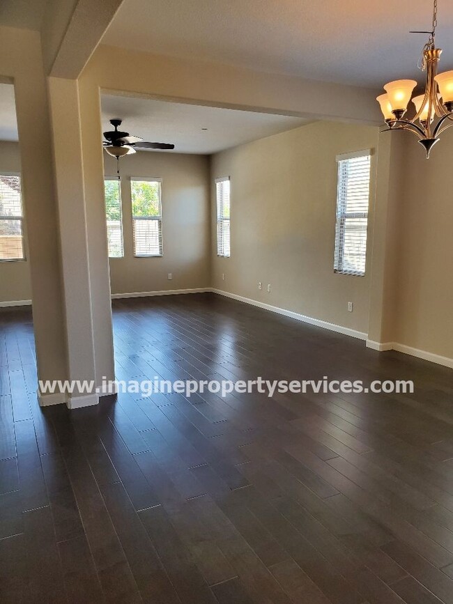 Building Photo - Gorgeous Home in Blackstone Gated Community