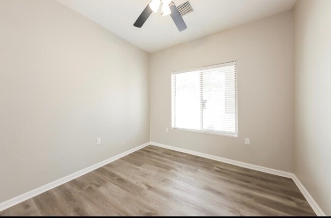 Building Photo - 1707 David Dr