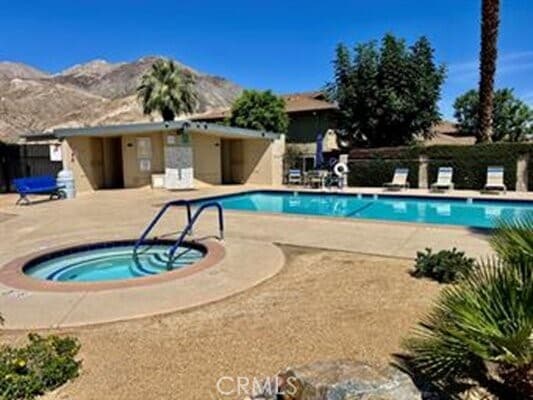 Building Photo - 72546 Edgehill Dr