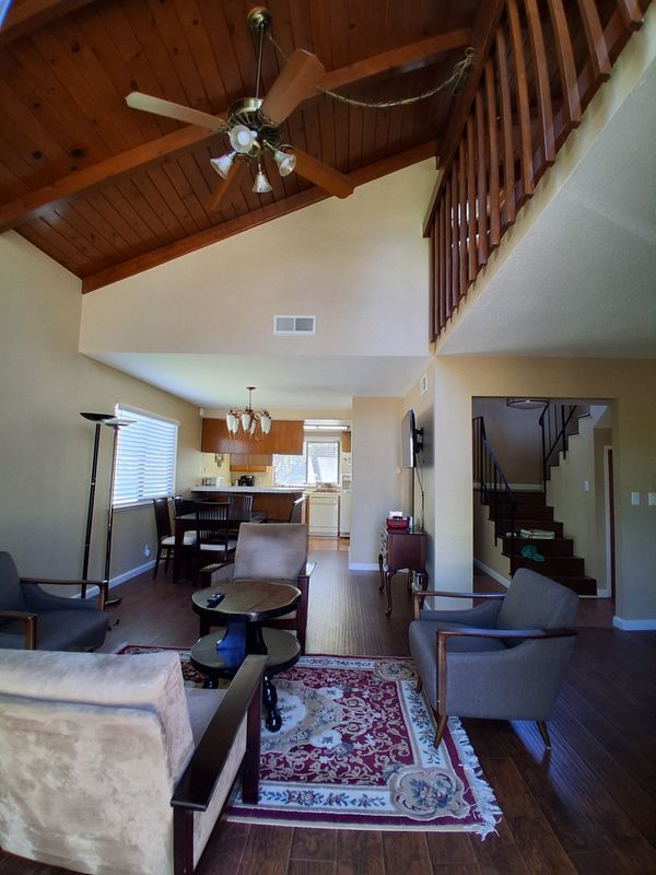 Building Photo - 1127 Rosa Del Rio Way