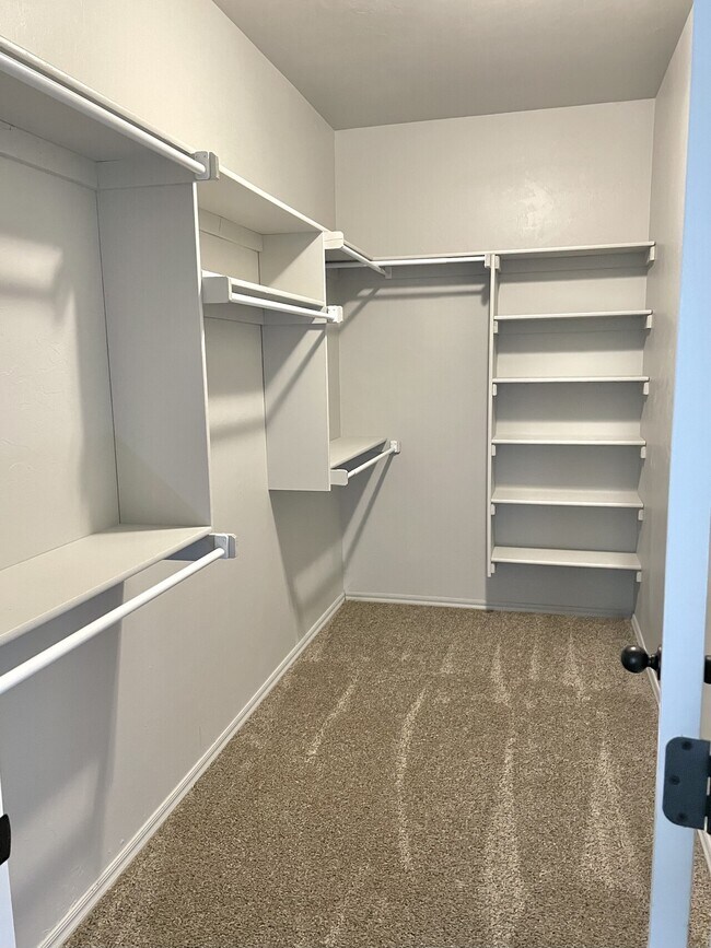 Building Photo - 1839 Cypress Lane