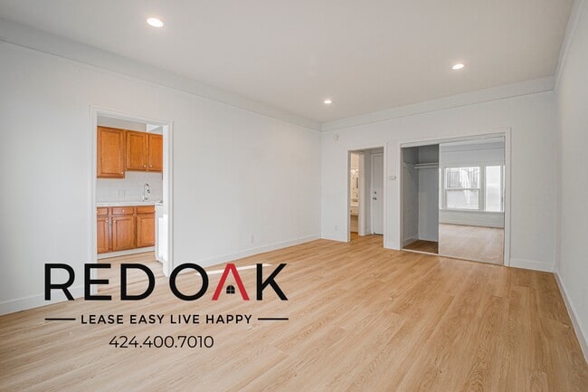 Foto del edificio - 1818 Whitley Ave