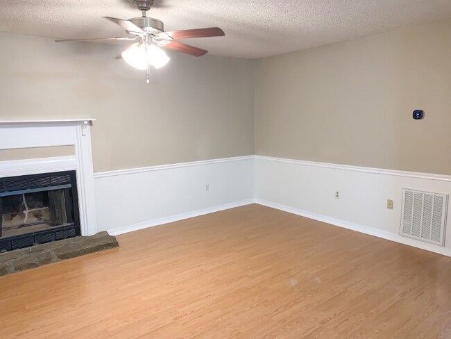 Foto del edificio - 2310 Tyler St