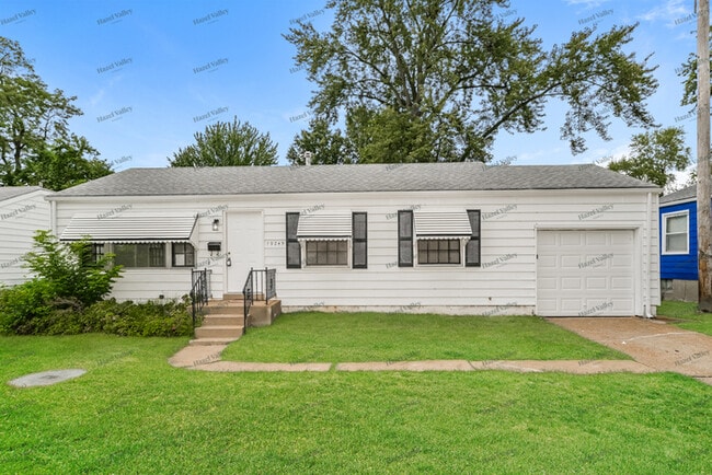 Photo - 10249 Coburg Lands Dr (St. Louis, MO) House