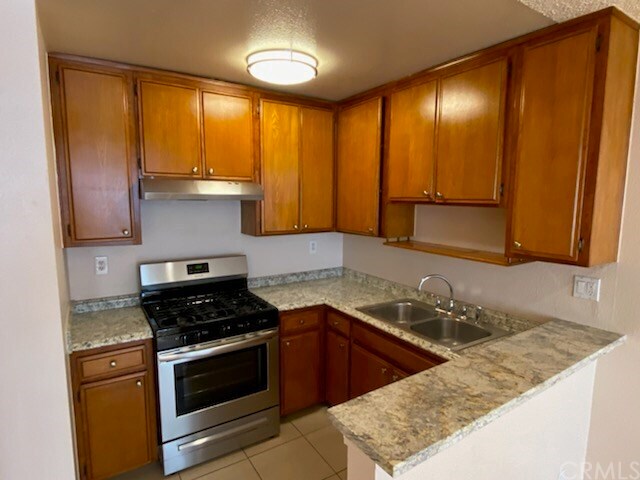 Foto del edificio - 526 Oak St