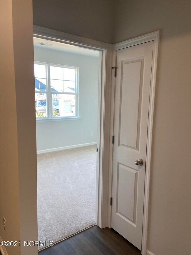 Building Photo - 8351 Slippery Elm Ct