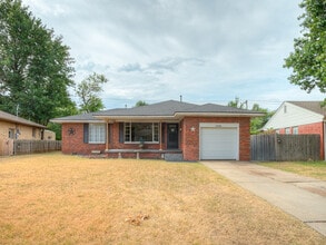 Building Photo - 1724 Churchill Way