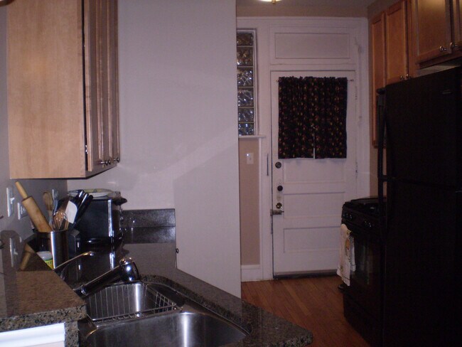 Kitchen/Rear Entrance - 225 N Oak Park Ave