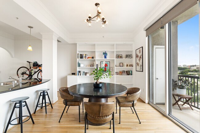 Foto del edificio - 3333 Allen Pkwy