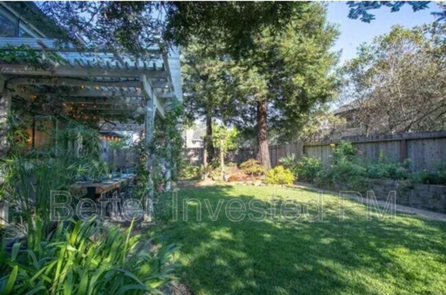 Building Photo - 2476 Creek Meadow Dr