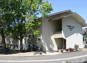 Building Photo - 2707 Valmont Rd
