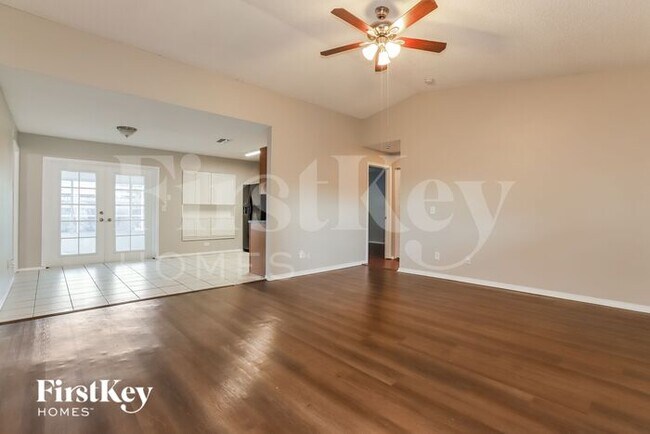 Foto del edificio - 924 Axlewood Cir