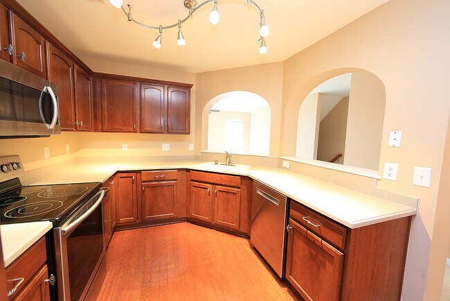 Building Photo - 8835 Thornton Town Pl