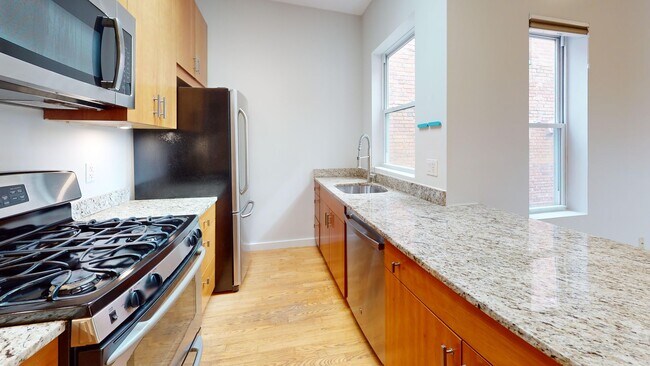 Foto del edificio - Top Floor Mount Pleasant One Bedroom W/Pri...