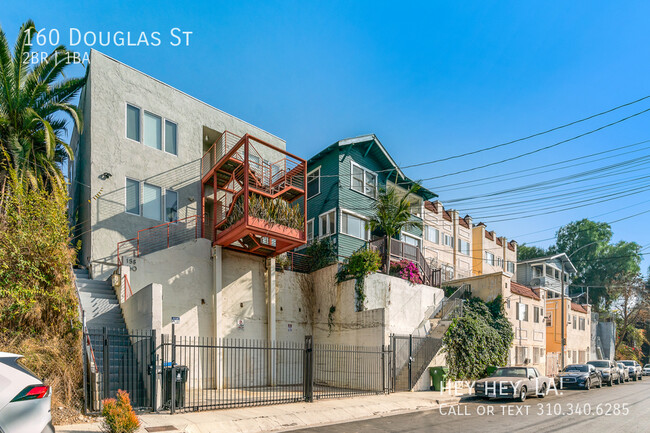 Building Photo - Modern Architectural Duplex | DTLA Views |...