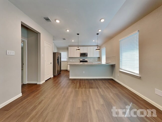 Building Photo - 6918 Scarlet Sagebrush St