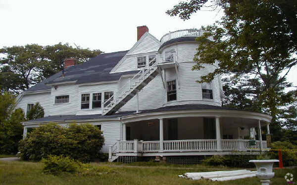 Primary Photo - Lodge Apartments