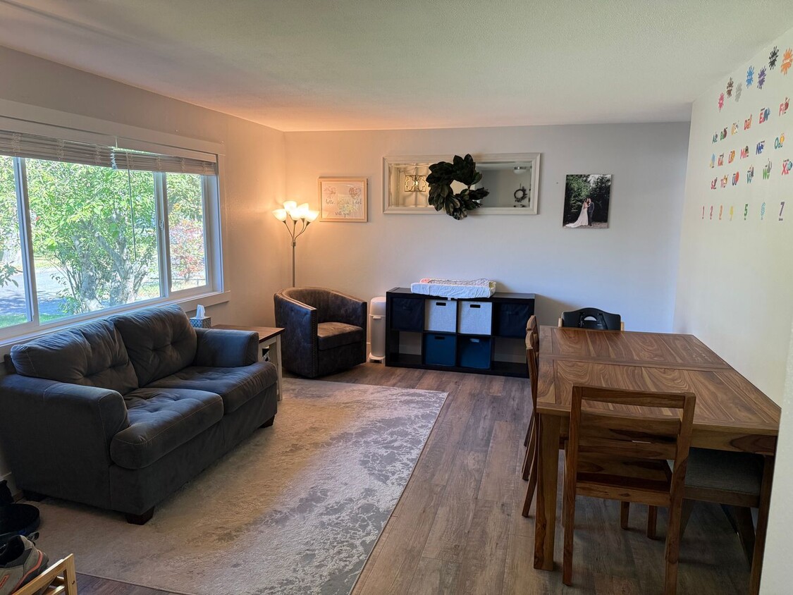 Primary Photo - 1448 Avenue D