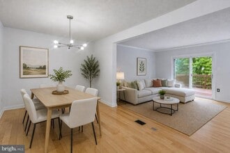 Building Photo - 508 Palmspring Dr