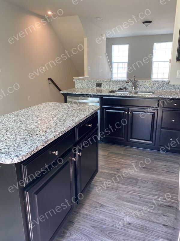 Foto del edificio - 531 View Point Way
